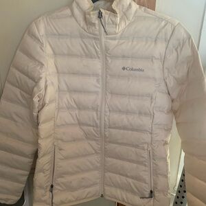 Columbia Women's Cream Puffer Jacket